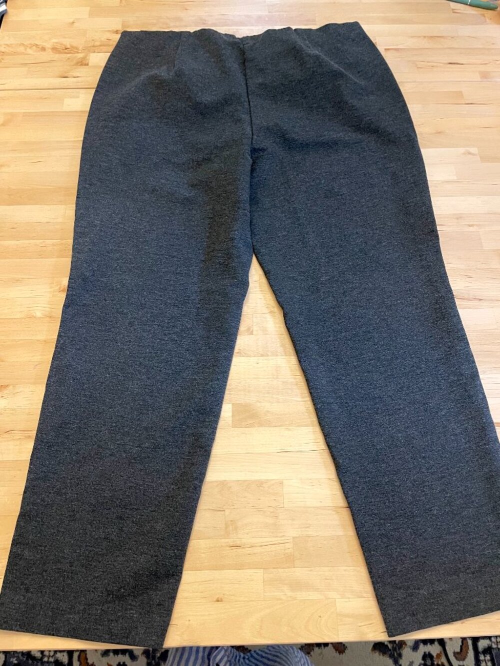 J.Jill Ponte Slim Leg Pants M Petite Gray Stretch Pull-On Travel Pant Lagenlook - Picture 3 of 10